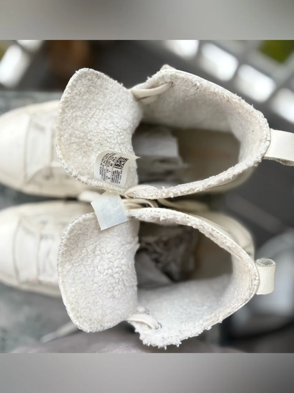 Converse White Leather High Top Sneakers w/ Sherpa Lining Cozy Clean - Picture 6 of 7